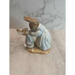 Mrs. Rabbit and Peter- Beswick Potter Figurine- Made in England 4"